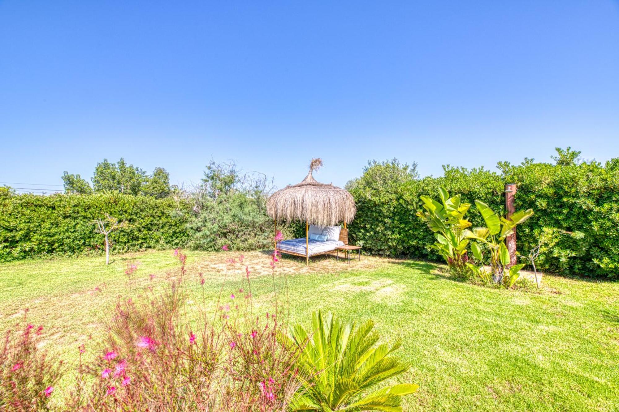 Kentia Mallorca, Charming And Stylish Close To Semesterbostad